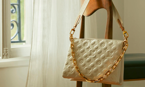 嘉多网 大消费新年展望｜奢侈品依旧“高烧”不退，中国消费者正重返国际市场